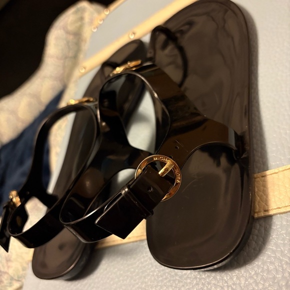 Michael Kors Black Sandals with Gold Emblem - Picture 5 of 9